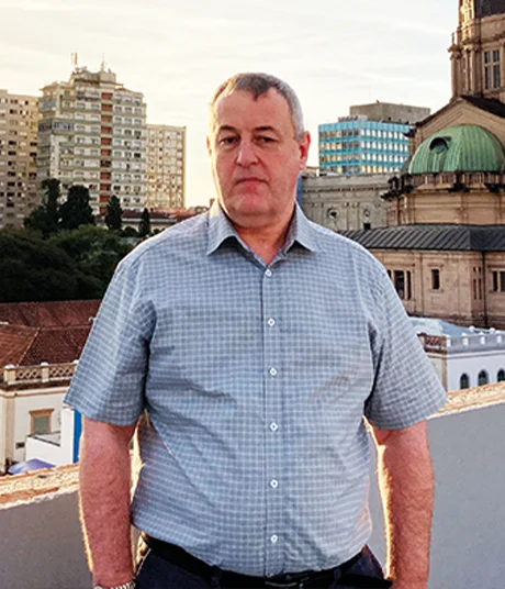 Gilberto Henrique Buchmann, escritor de literatura contemporânea brasileira da Editora Viseu