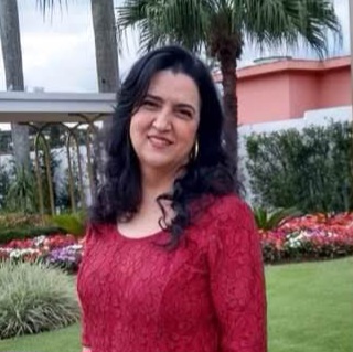 Ivana Fatima dos Santos Tavares